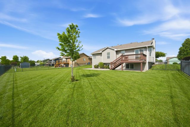 1705 N Nickelton Circle, Wichita, KS 67235