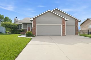 1705 N Nickelton Circle, Wichita, KS 67235