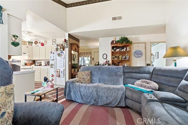 1927 S Chinowth Street, Visalia, CA 93277