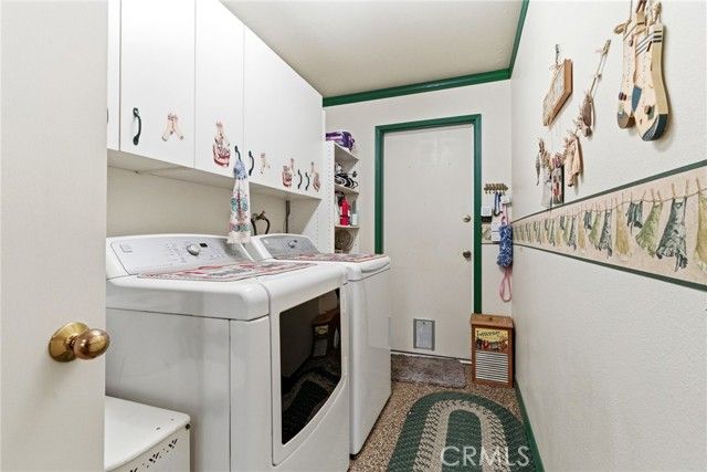 1927 S Chinowth Street, Visalia, CA 93277