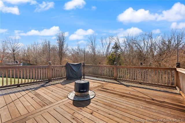 5501 Sky Ridge Road, Charlestown, IN 47111