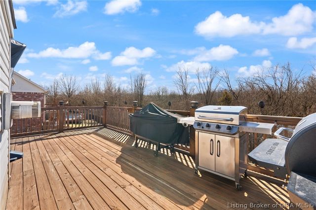 5501 Sky Ridge Road, Charlestown, IN 47111