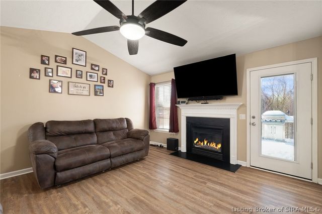 5501 Sky Ridge Road, Charlestown, IN 47111