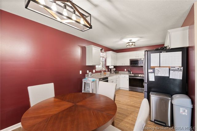 5501 Sky Ridge Road, Charlestown, IN 47111