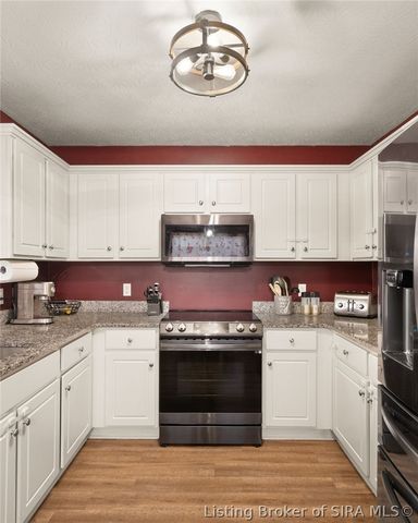 5501 Sky Ridge Road, Charlestown, IN 47111