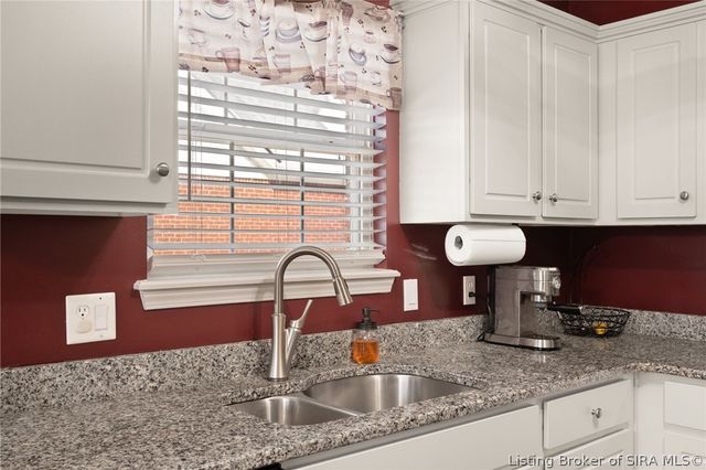 5501 Sky Ridge Road, Charlestown, IN 47111