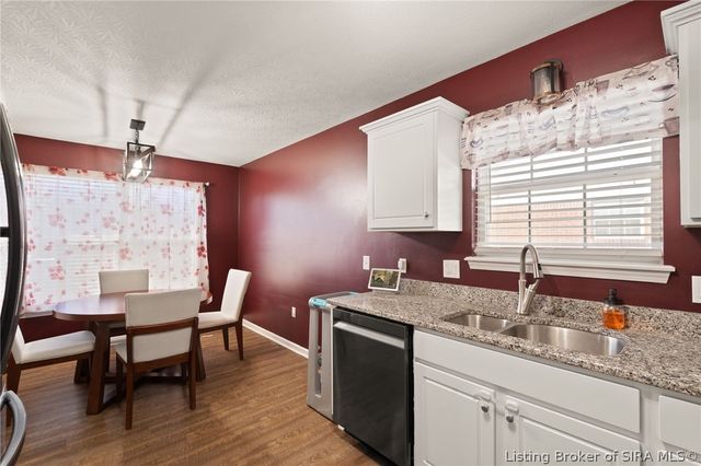 5501 Sky Ridge Road, Charlestown, IN 47111