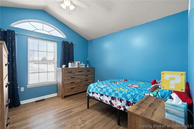 5501 Sky Ridge Road, Charlestown, IN 47111