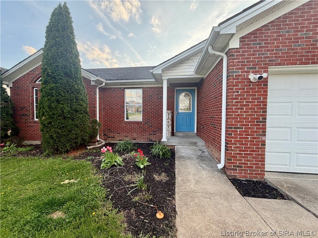 5501 Sky Ridge Road, Charlestown, IN 47111