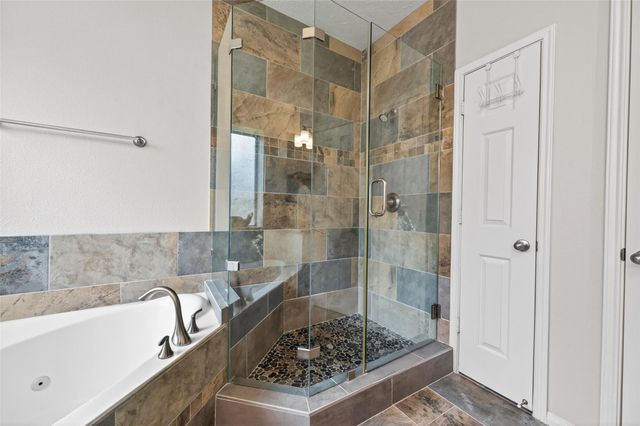 155 E Concord Valley Circle, The Woodlands, TX 77382