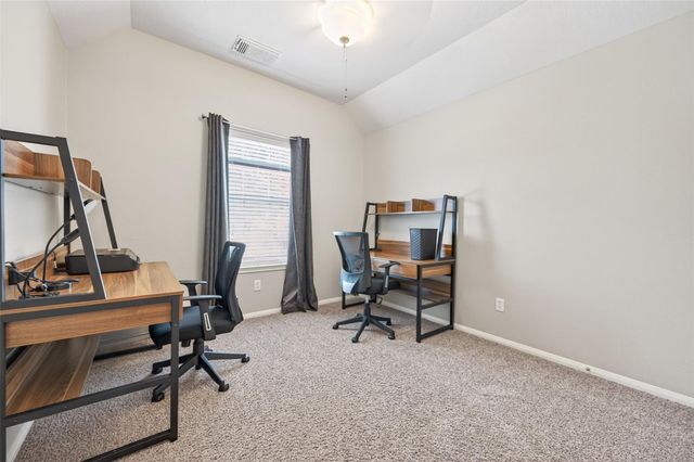155 E Concord Valley Circle, The Woodlands, TX 77382