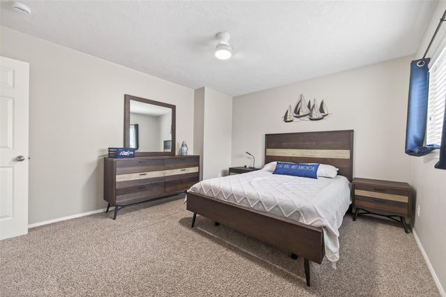 155 E Concord Valley Circle, The Woodlands, TX 77382