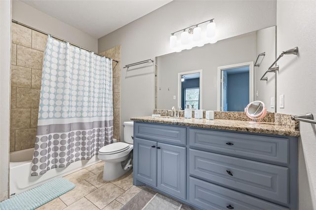 155 E Concord Valley Circle, The Woodlands, TX 77382