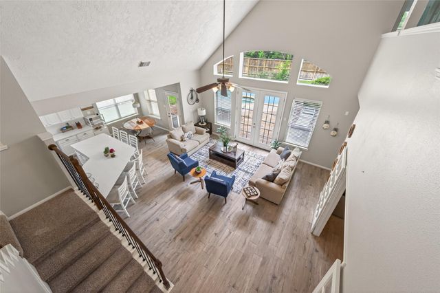 155 E Concord Valley Circle, The Woodlands, TX 77382