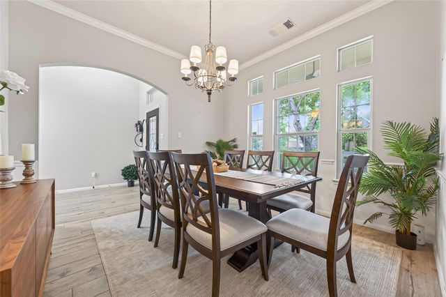 155 E Concord Valley Circle, The Woodlands, TX 77382