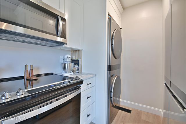 255 Currie Ave, Maryville, TN 37804