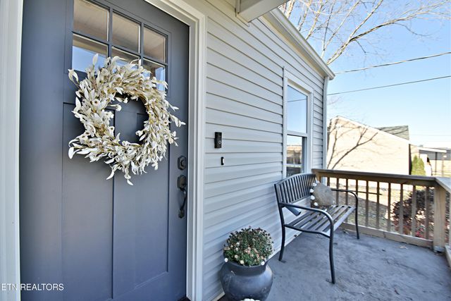 255 Currie Ave, Maryville, TN 37804