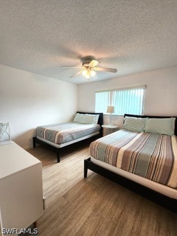 2000 Alamanda DR 206, Naples, FL 34102