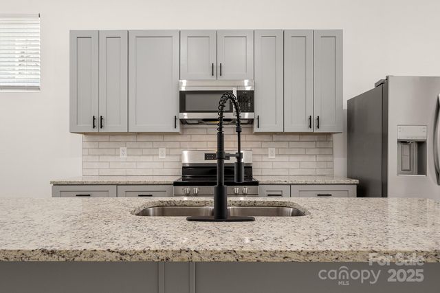 2805 Old Steele Creek Road, Charlotte, NC 28208