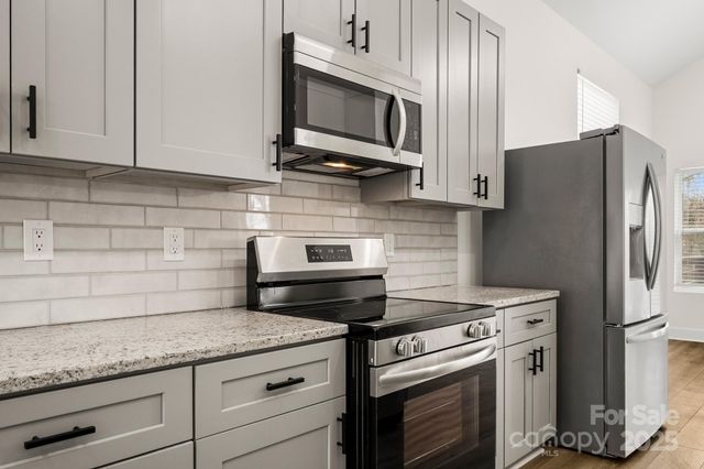 2805 Old Steele Creek Road, Charlotte, NC 28208