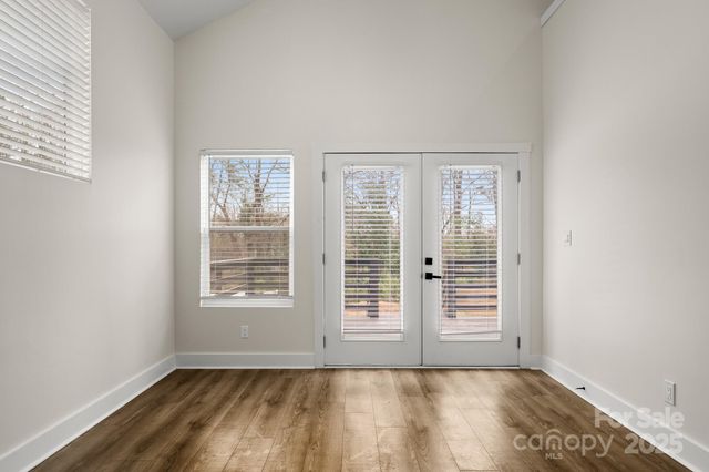 2805 Old Steele Creek Road, Charlotte, NC 28208