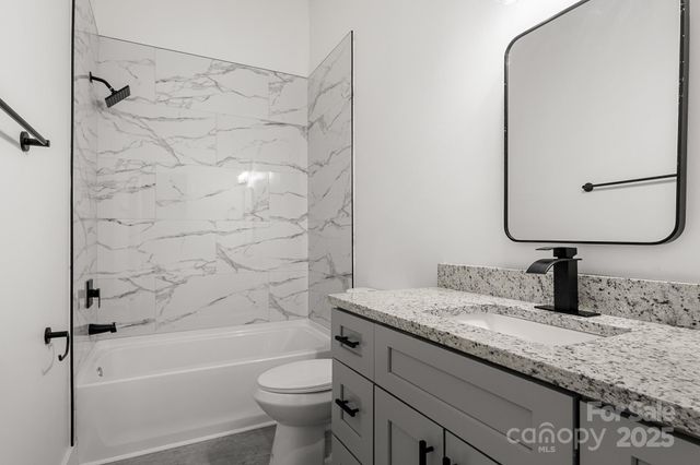 2805 Old Steele Creek Road, Charlotte, NC 28208