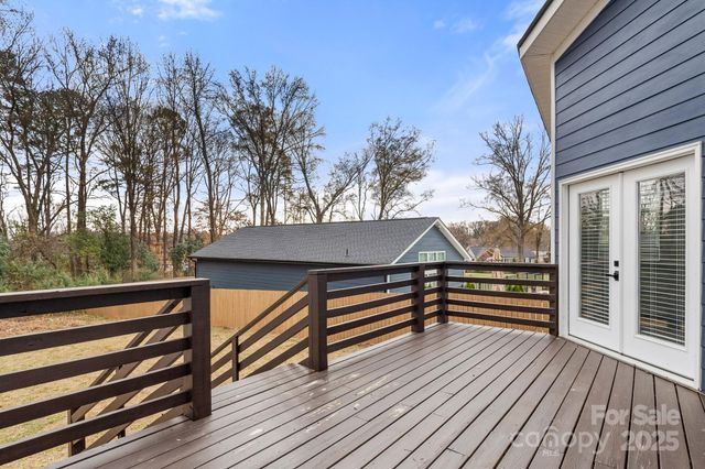 2805 Old Steele Creek Road, Charlotte, NC 28208