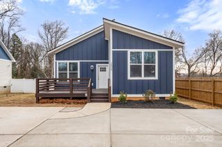 2805 Old Steele Creek Road, Charlotte, NC 28208