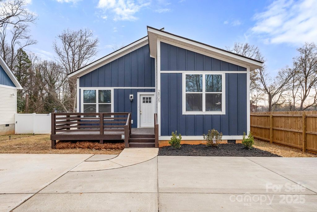 2805 Old Steele Creek Road, Charlotte, NC 28208