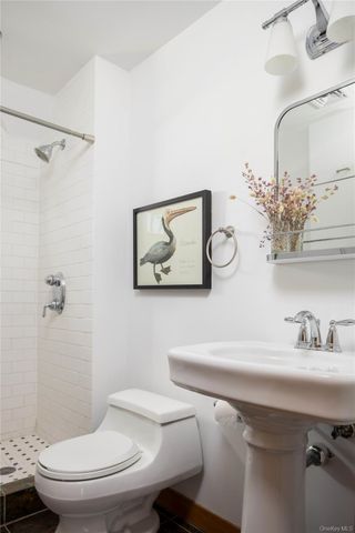 302 Monsell Place, Greenport, NY 11944