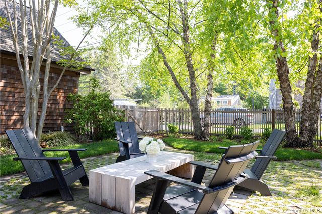 302 Monsell Place, Greenport, NY 11944