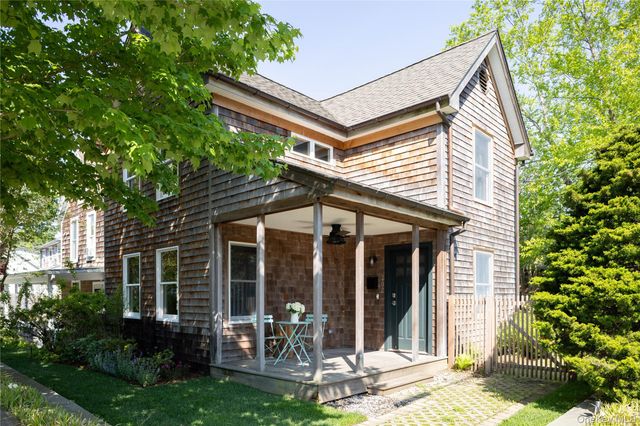 302 Monsell Place, Greenport, NY 11944