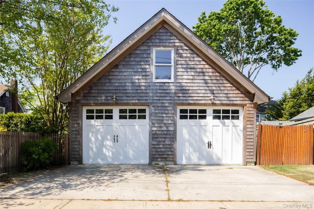 302 Monsell Place, Greenport, NY 11944