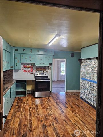 3525 E T Street, Tacoma, WA 98404