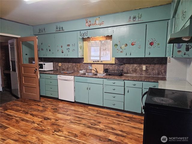 3525 E T Street, Tacoma, WA 98404