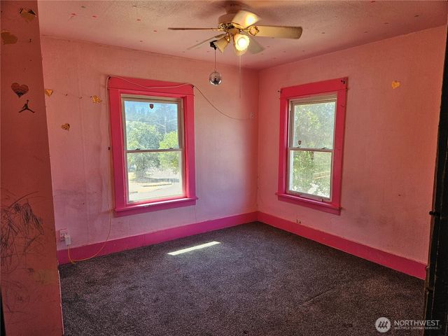 3525 E T Street, Tacoma, WA 98404