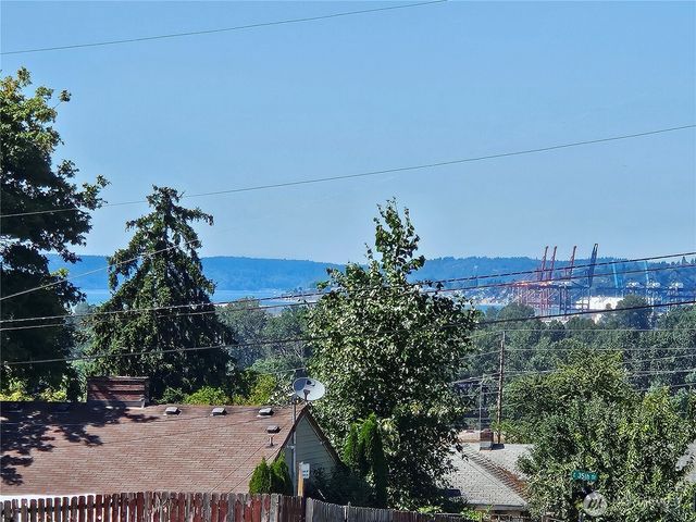 3525 E T Street, Tacoma, WA 98404