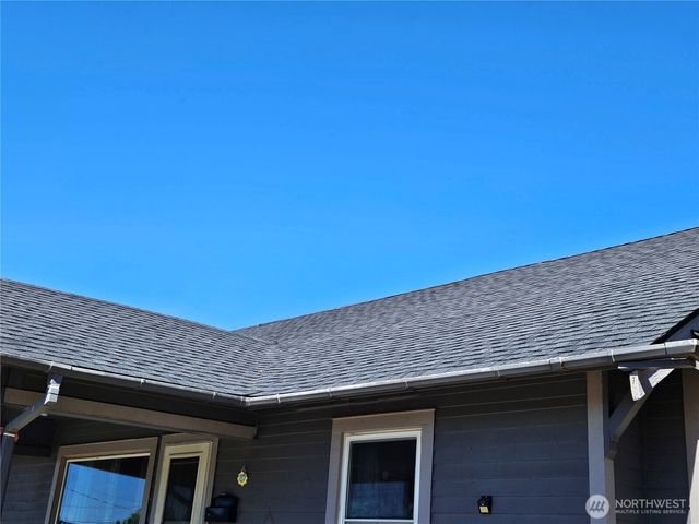 3525 E T Street, Tacoma, WA 98404