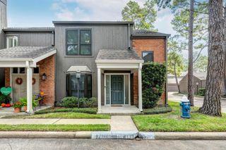 701 Bering Drive 1006, Houston, TX 77057