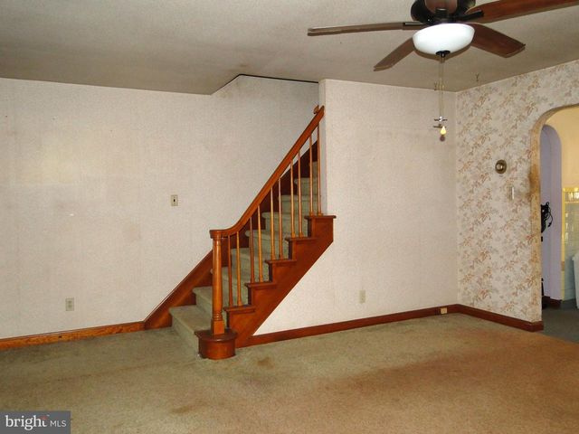 338 E BROAD ST, Trumbauersville, PA 18970