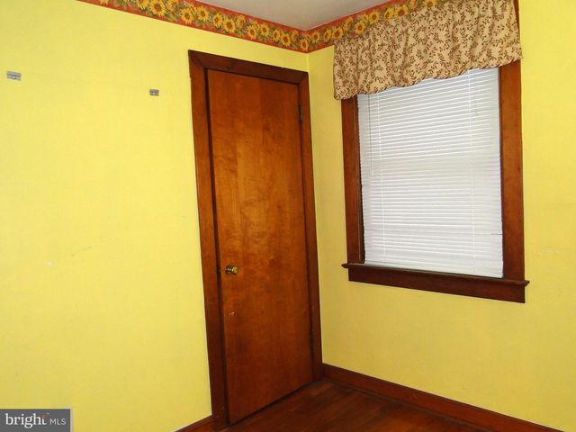 338 E BROAD ST, Trumbauersville, PA 18970