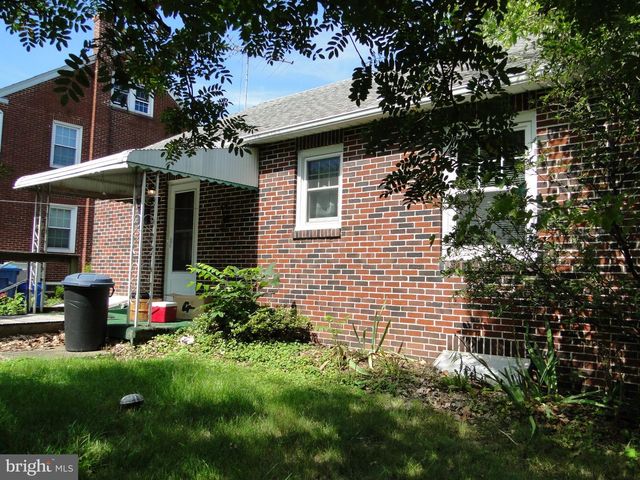 338 E BROAD ST, Trumbauersville, PA 18970
