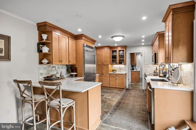 117 BURLINGTON PATH RD, Cream Ridge, NJ 08514