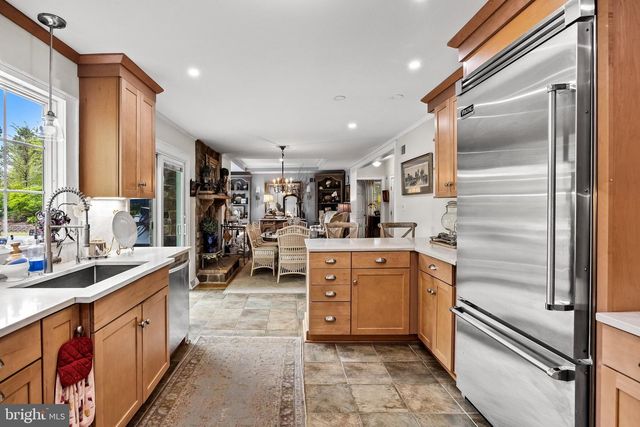 117 BURLINGTON PATH RD, Cream Ridge, NJ 08514