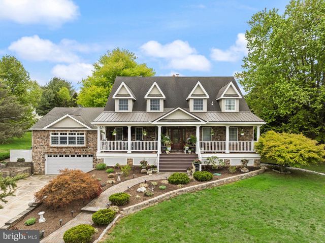 117 BURLINGTON PATH RD, Cream Ridge, NJ 08514