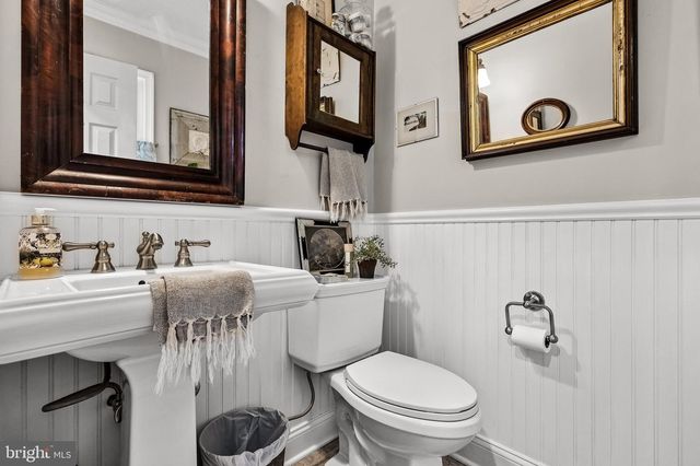 117 BURLINGTON PATH RD, Cream Ridge, NJ 08514