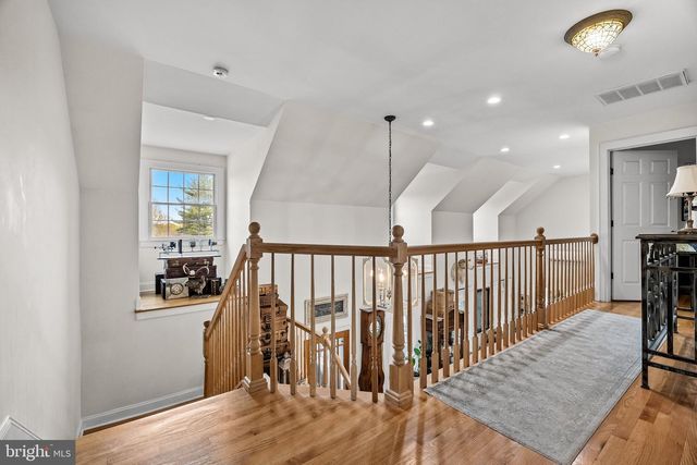 117 BURLINGTON PATH RD, Cream Ridge, NJ 08514