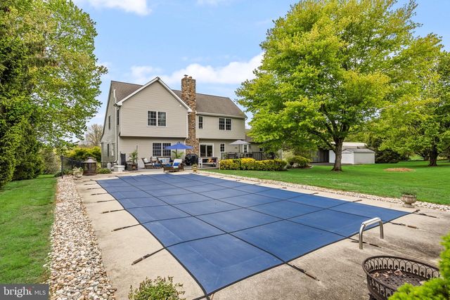117 BURLINGTON PATH RD, Cream Ridge, NJ 08514
