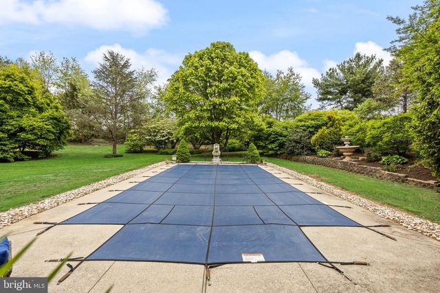 117 BURLINGTON PATH RD, Cream Ridge, NJ 08514