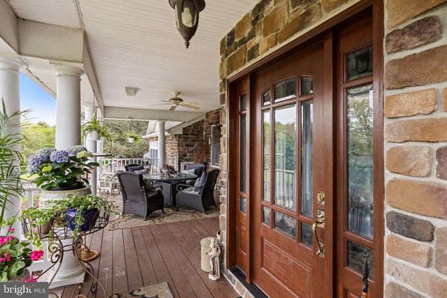 117 BURLINGTON PATH RD, Cream Ridge, NJ 08514